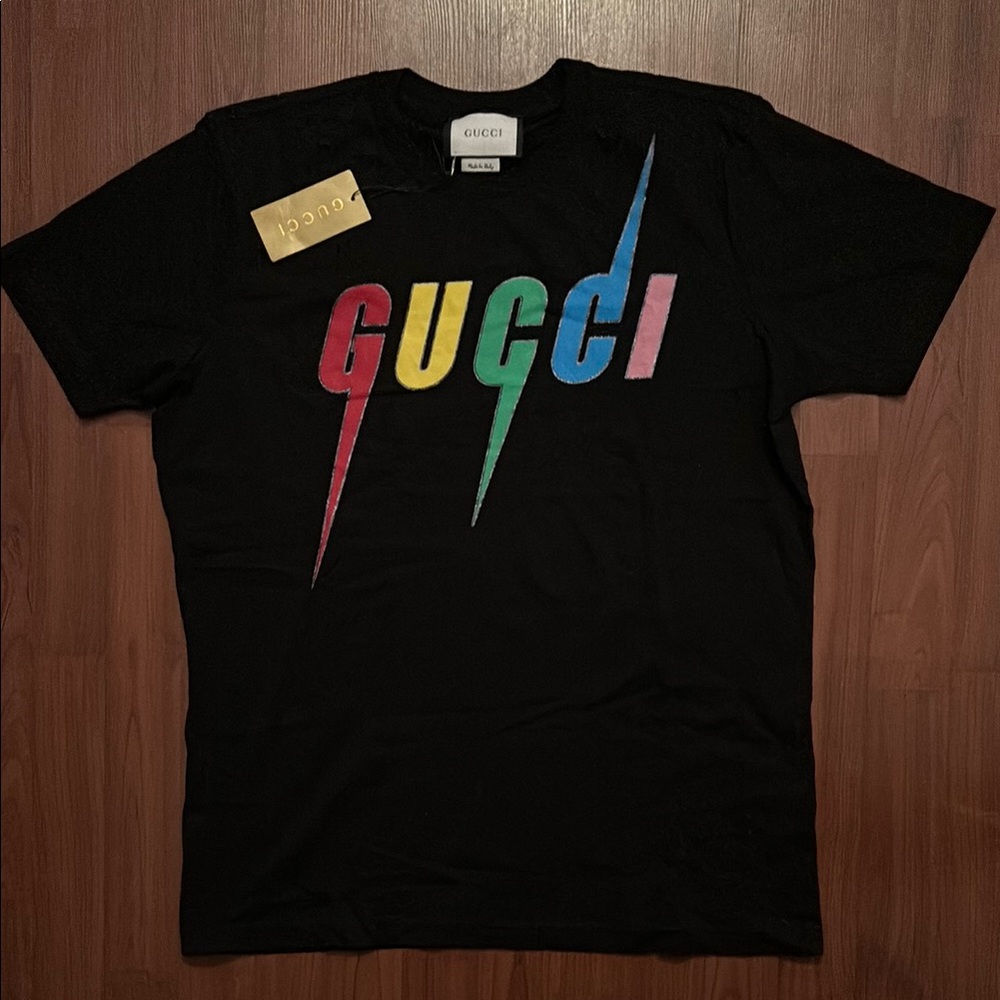 Gucci Short Sleeve Tee with Vibrant Logo